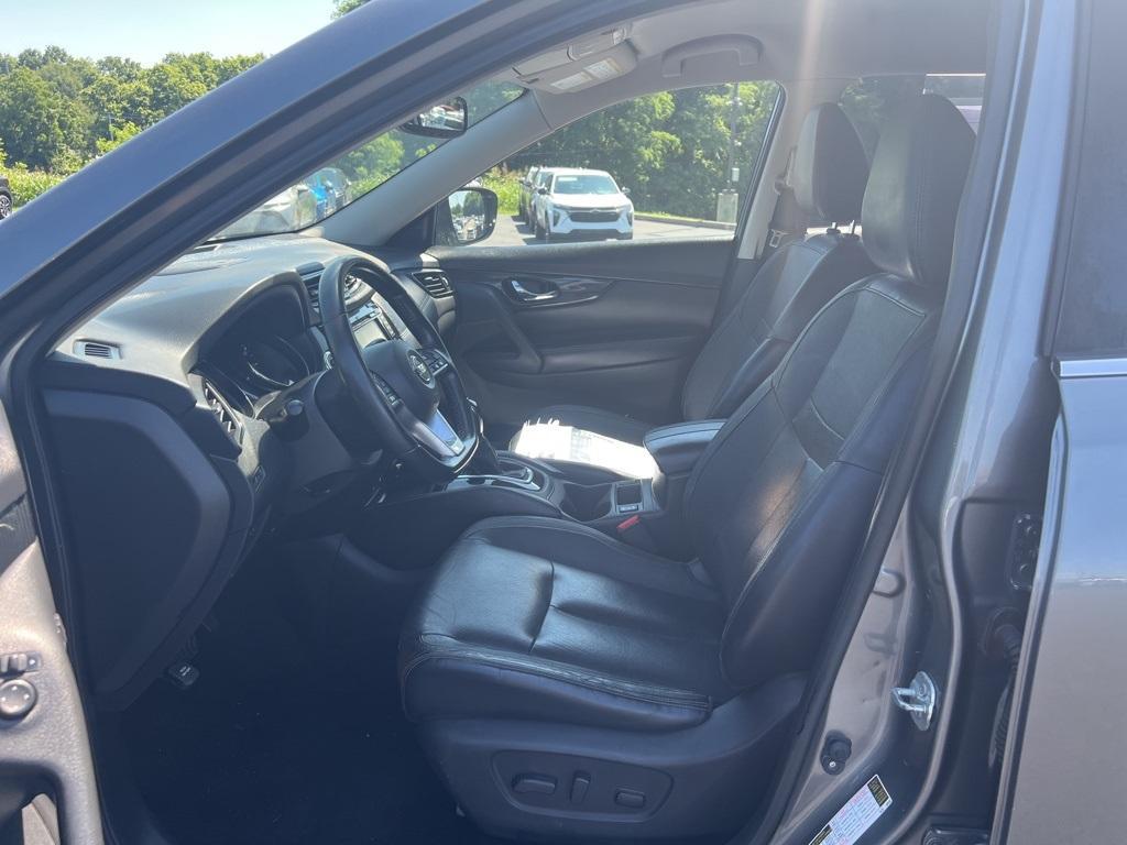used 2017 Nissan Rogue car, priced at $16,987