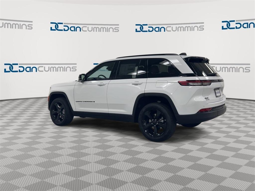 new 2025 Jeep Grand Cherokee car, priced at $49,341