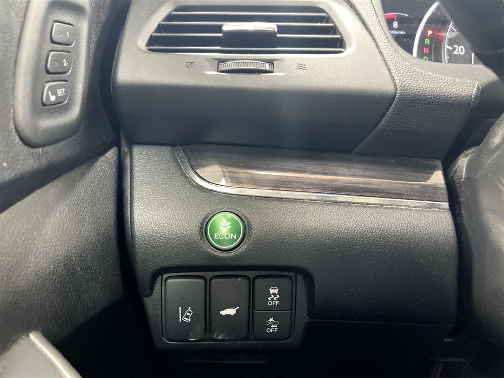 used 2015 Honda CR-V car, priced at $9,500