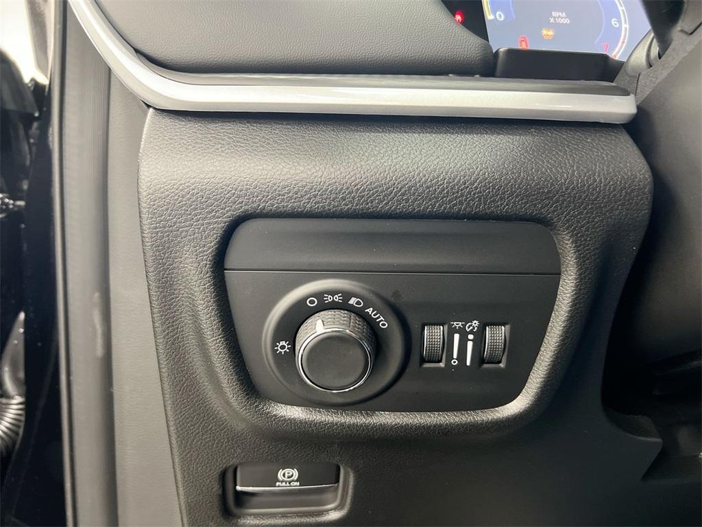 new 2025 Jeep Grand Cherokee car, priced at $42,271