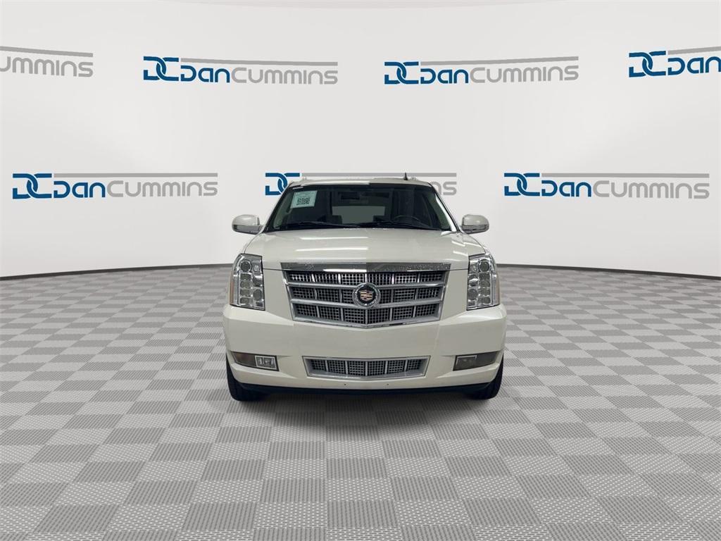 used 2013 Cadillac Escalade ESV car, priced at $10,500