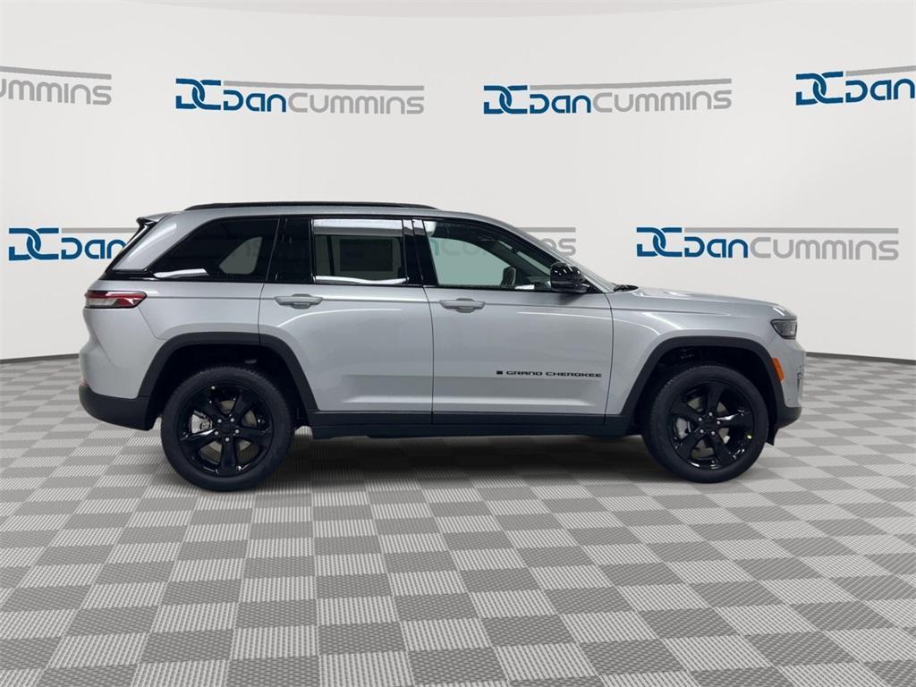new 2025 Jeep Grand Cherokee car, priced at $47,932