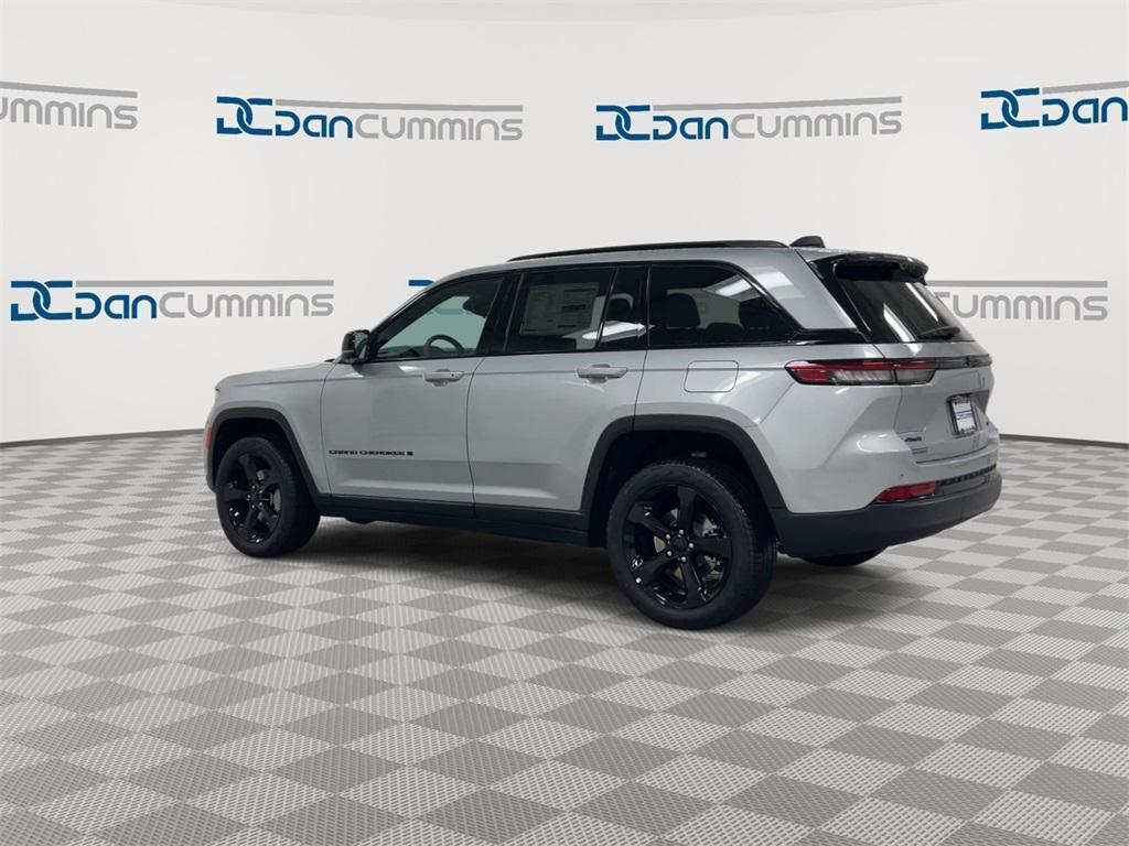 new 2025 Jeep Grand Cherokee car, priced at $47,932