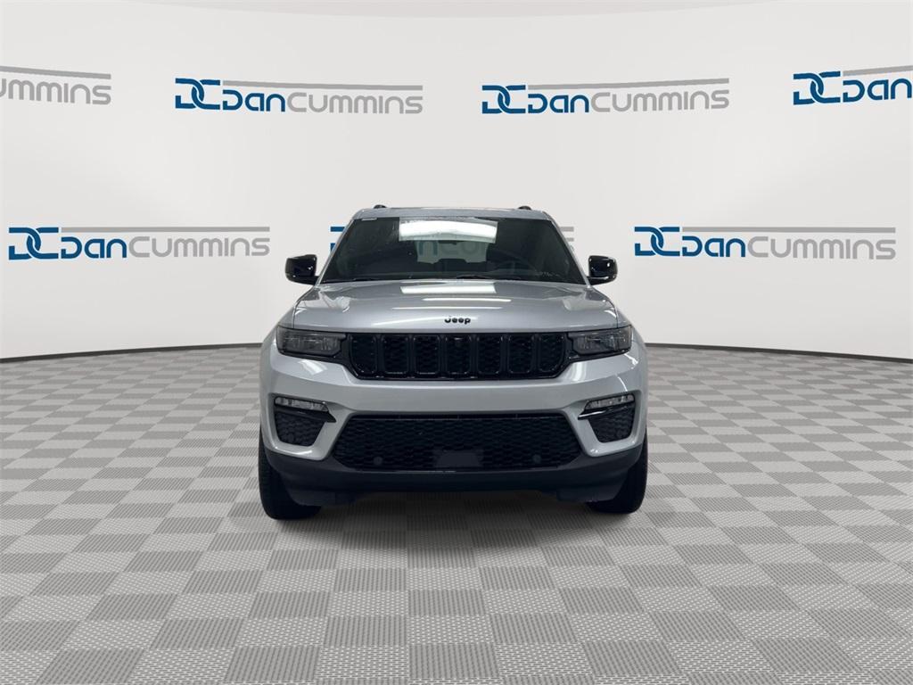 new 2025 Jeep Grand Cherokee car, priced at $47,932