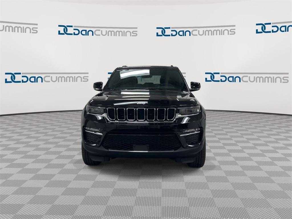 new 2025 Jeep Grand Cherokee car, priced at $47,901