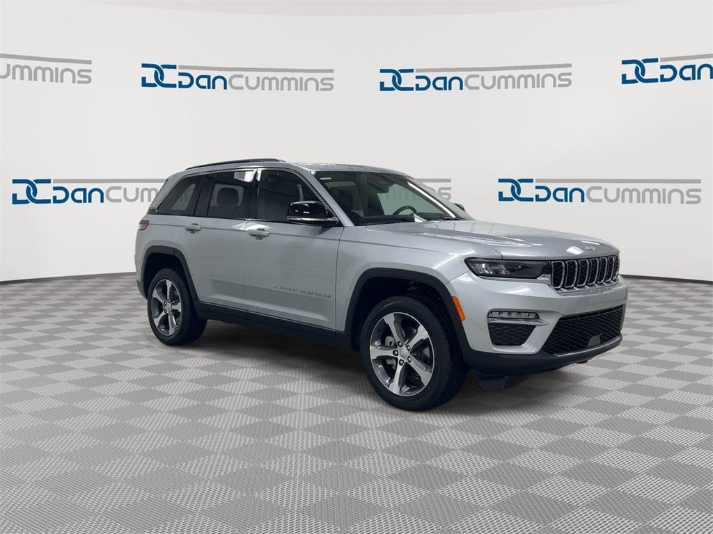 new 2025 Jeep Grand Cherokee car, priced at $50,264