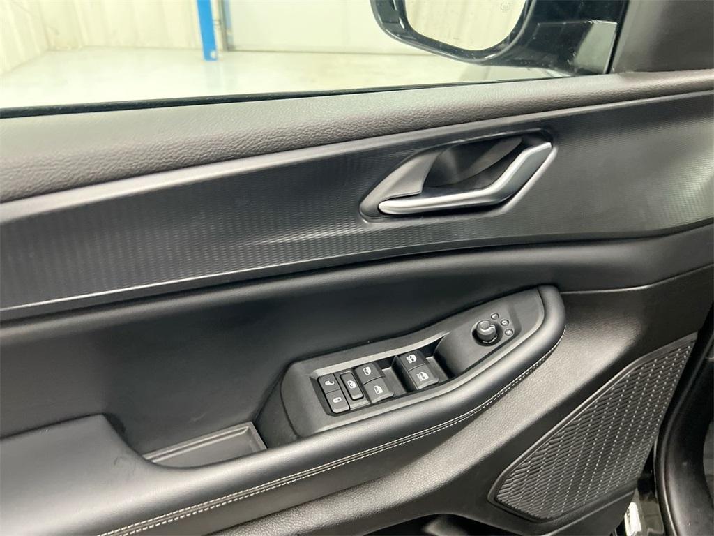 used 2024 Jeep Grand Cherokee L car, priced at $28,587