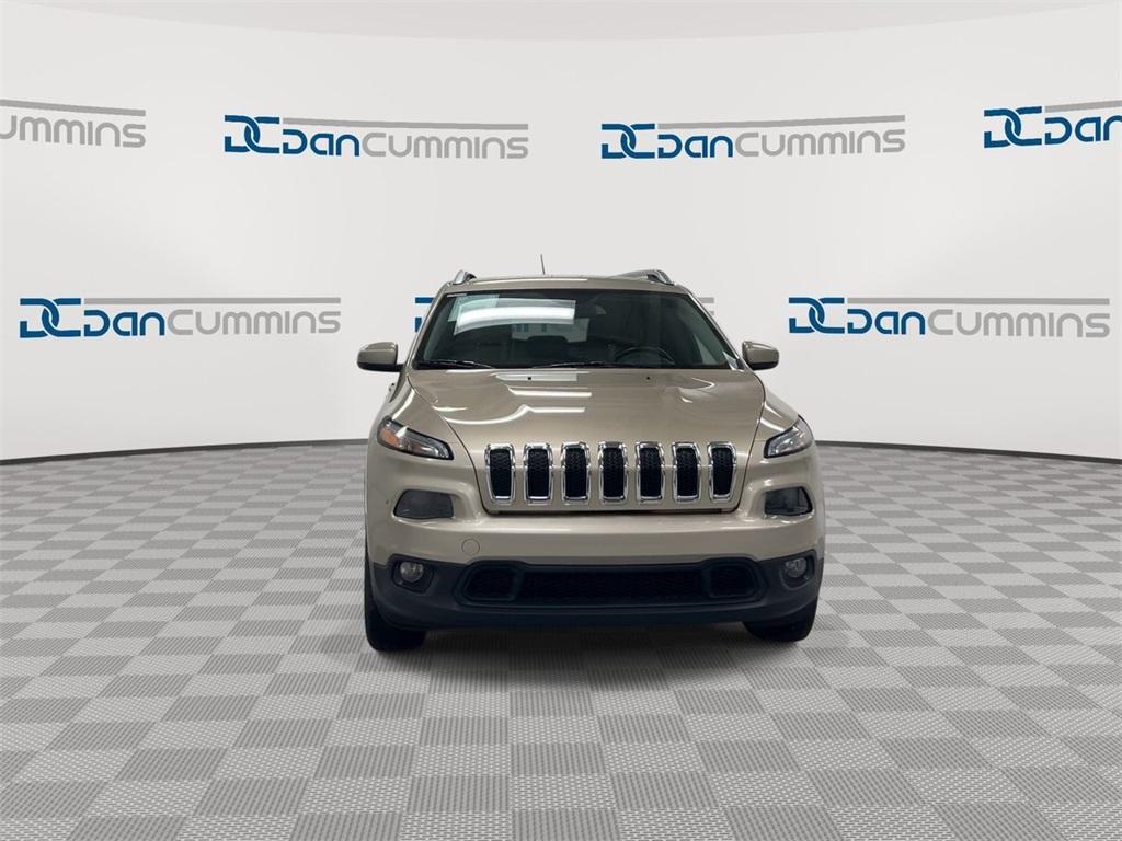 used 2015 Jeep Cherokee car, priced at $7,900