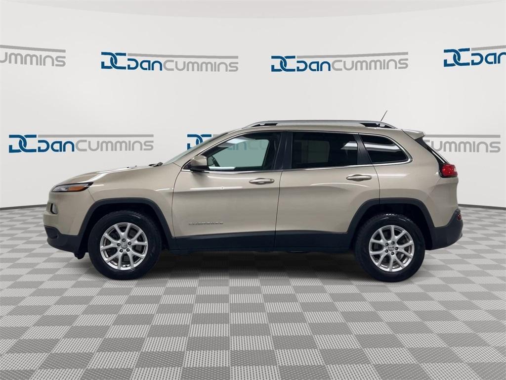 used 2015 Jeep Cherokee car, priced at $7,900