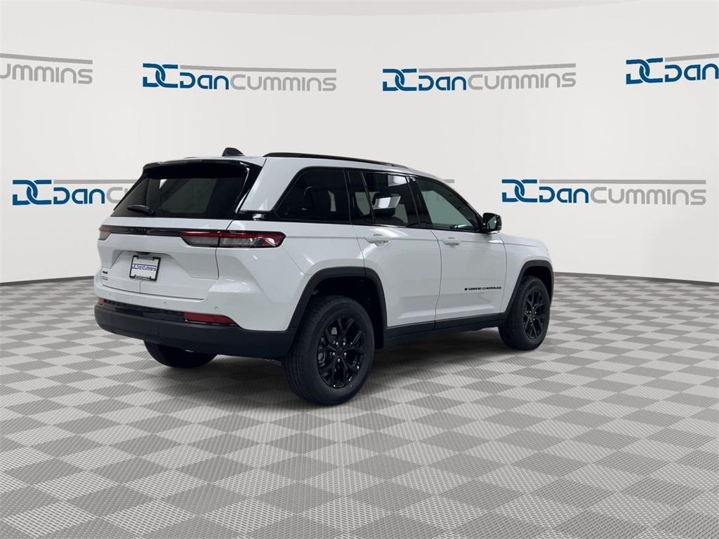 new 2025 Jeep Grand Cherokee car, priced at $43,241