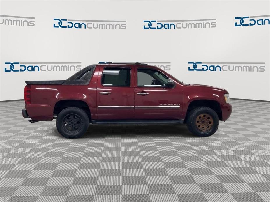 used 2008 Chevrolet Avalanche car, priced at $3,900