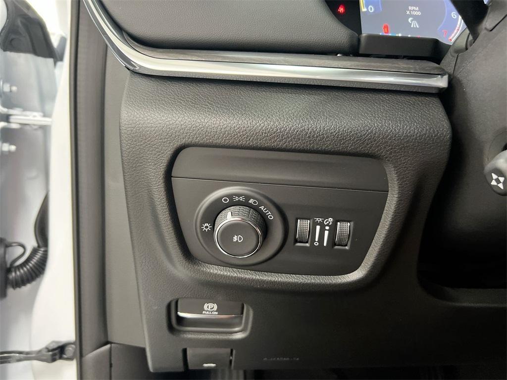 new 2025 Jeep Grand Cherokee car, priced at $57,388