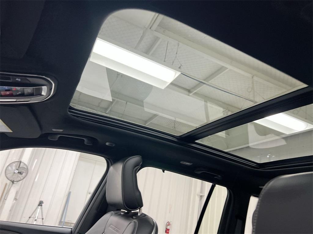 new 2025 Jeep Grand Cherokee car, priced at $57,388