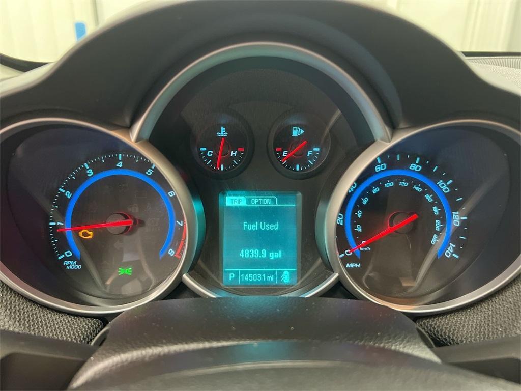 used 2015 Chevrolet Cruze car, priced at $5,500