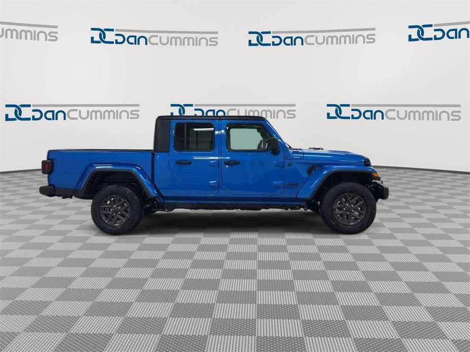 new 2024 Jeep Gladiator car, priced at $49,959