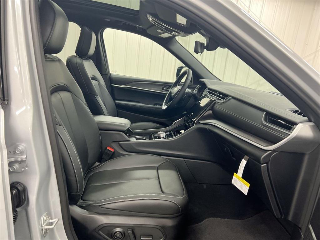 new 2025 Jeep Grand Cherokee 4xe car, priced at $59,005