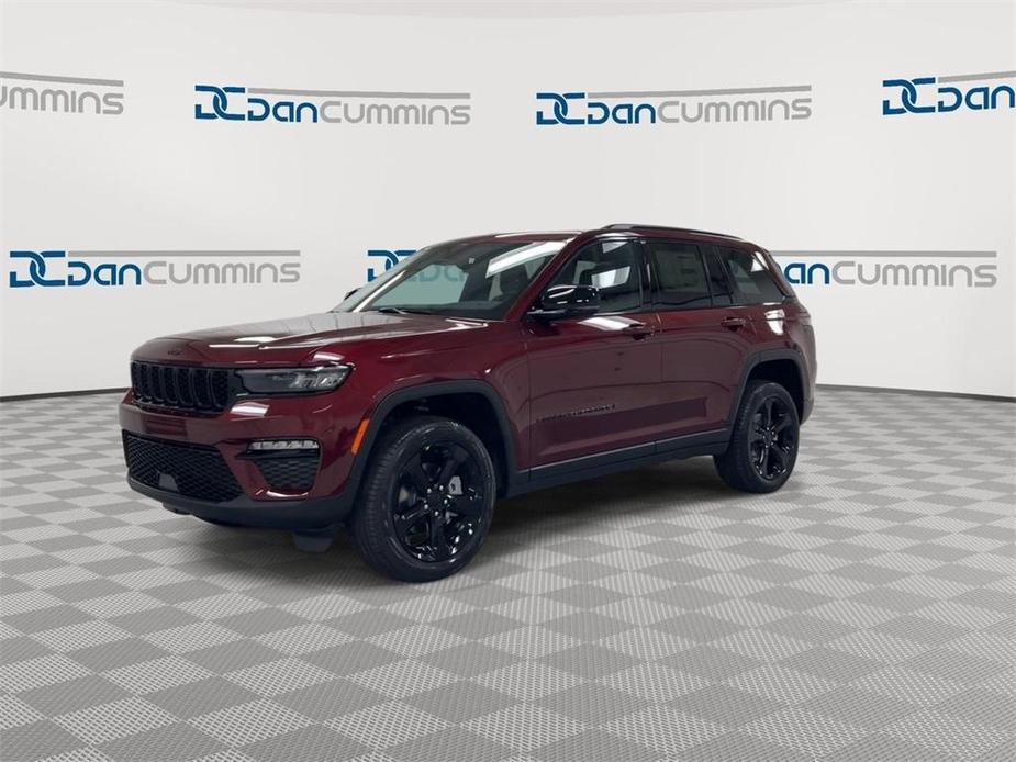 new 2025 Jeep Grand Cherokee car, priced at $50,960