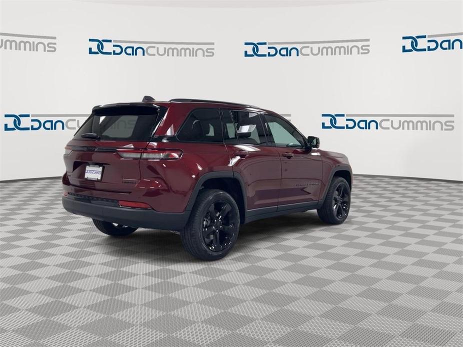 new 2025 Jeep Grand Cherokee car, priced at $50,960