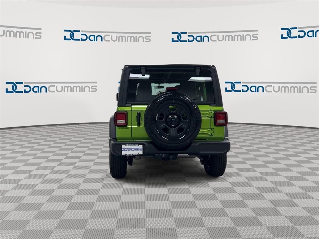 new 2025 Jeep Wrangler car, priced at $46,374