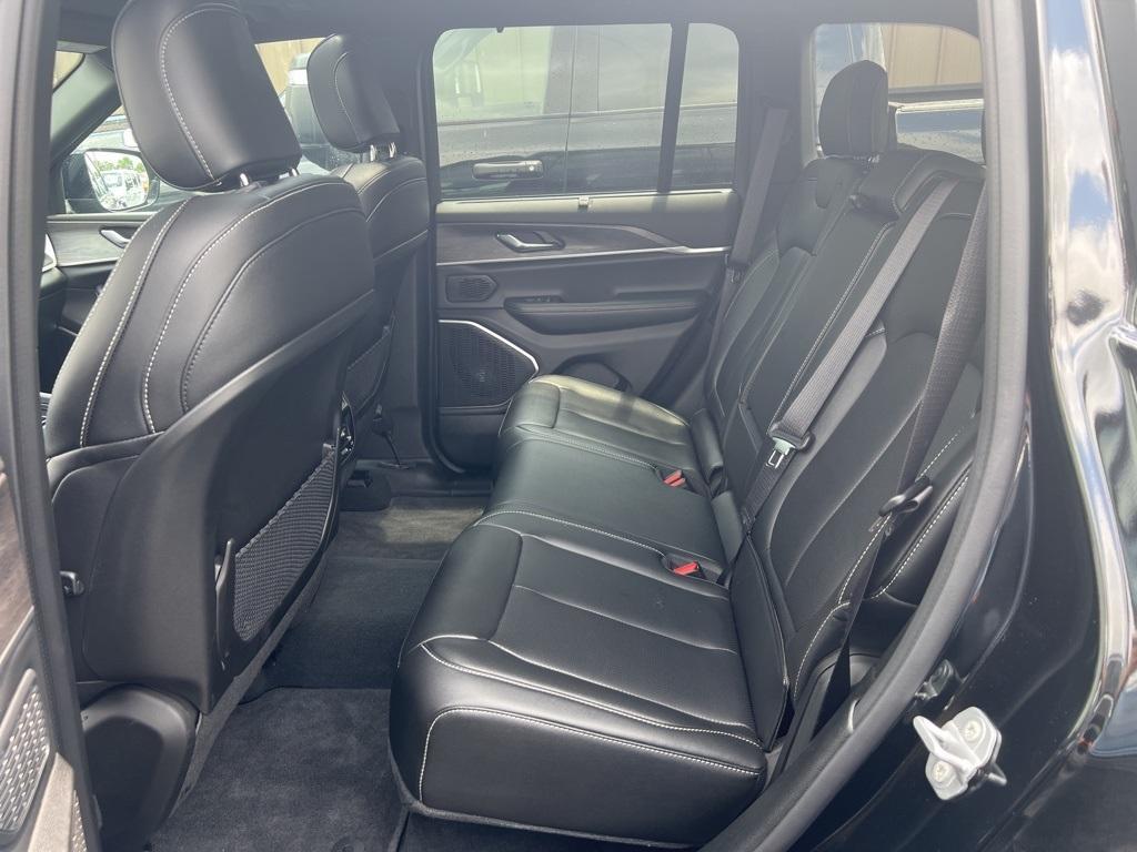 new 2025 Jeep Grand Cherokee car, priced at $43,250