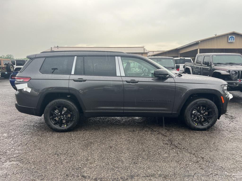 new 2025 Jeep Grand Cherokee L car