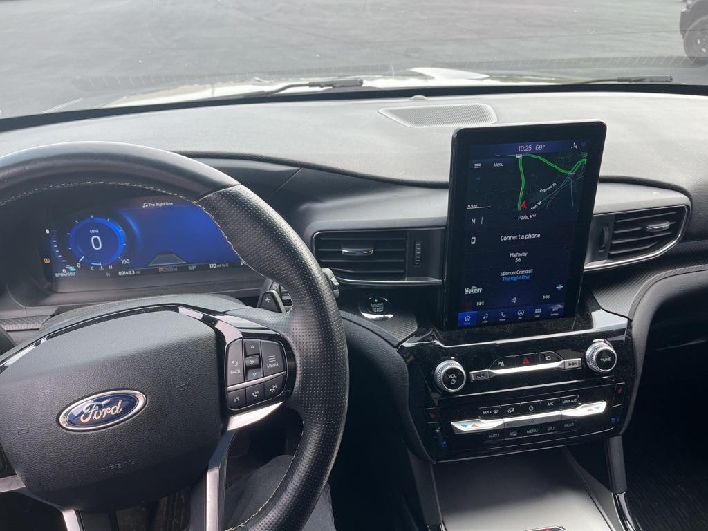 used 2021 Ford Explorer car