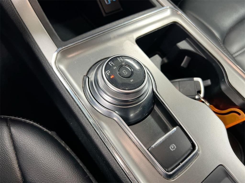 used 2022 Ford Edge car