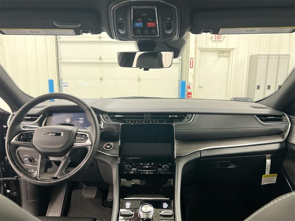 new 2025 Jeep Grand Cherokee L car, priced at $63,325