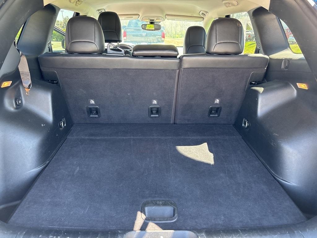 used 2023 Jeep Cherokee car, priced at $20,987