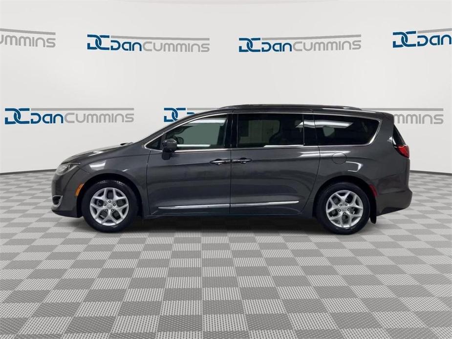 used 2017 Chrysler Pacifica car, priced at $15,987