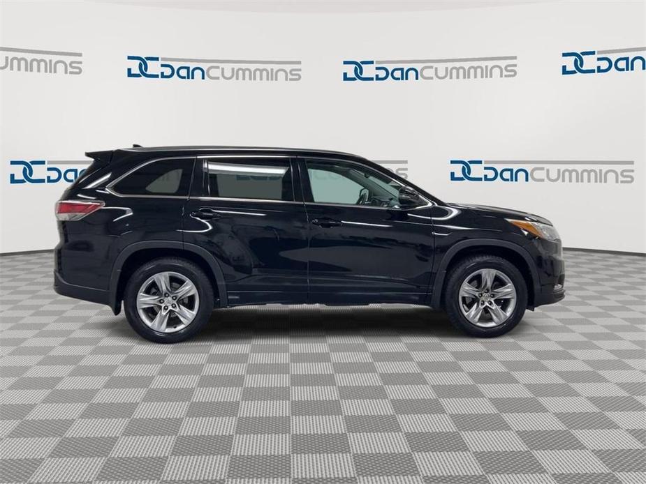 used 2015 Toyota Highlander car, priced at $21,987