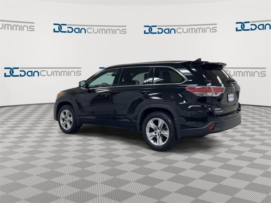 used 2015 Toyota Highlander car, priced at $21,987