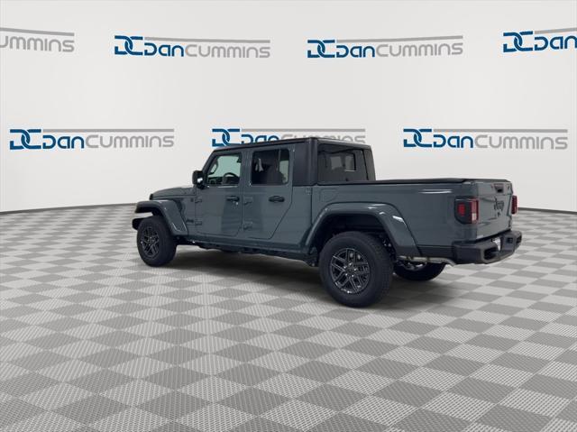 new 2024 Jeep Gladiator car, priced at $40,641