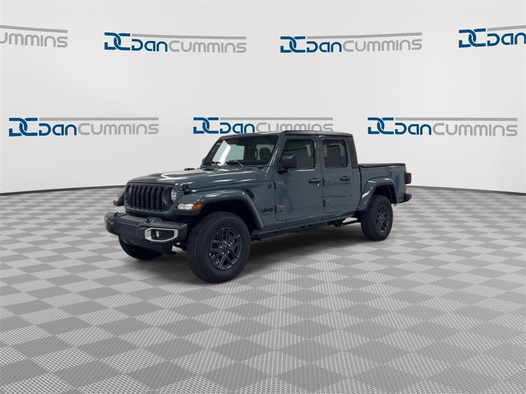 new 2024 Jeep Gladiator car, priced at $39,106