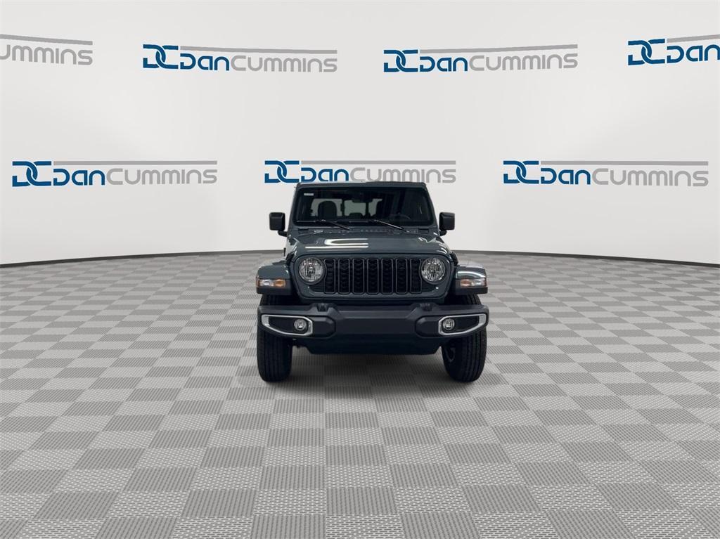 new 2024 Jeep Gladiator car, priced at $39,106