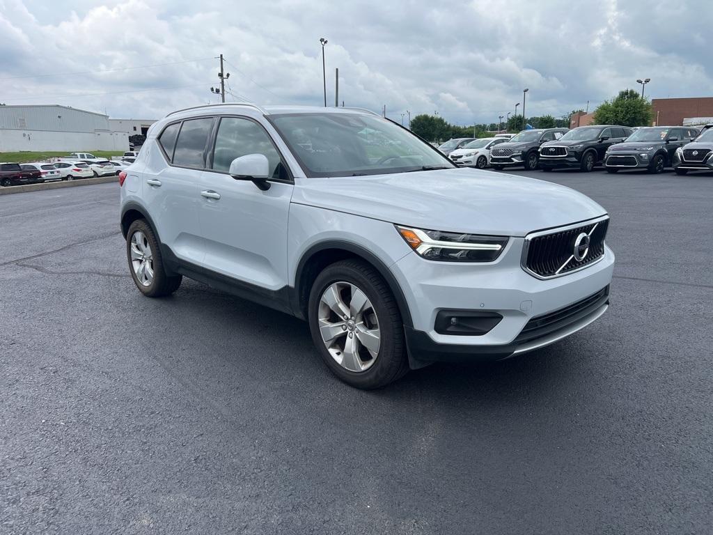 used 2021 Volvo XC40 car, priced at $21,587