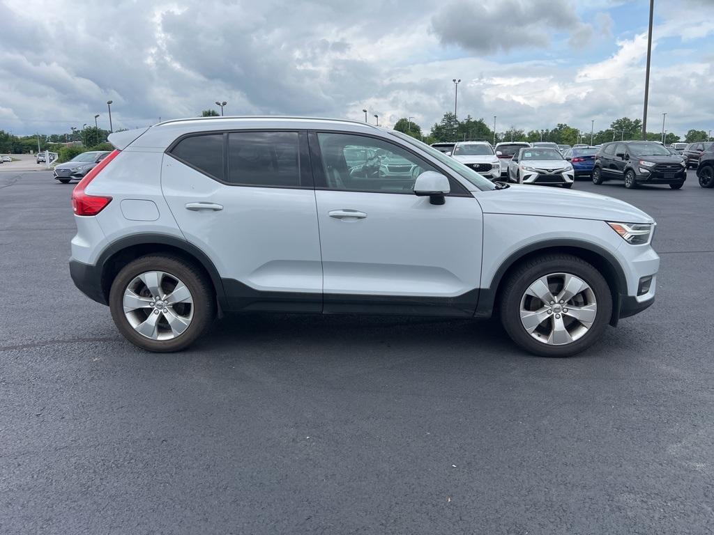 used 2021 Volvo XC40 car, priced at $21,587