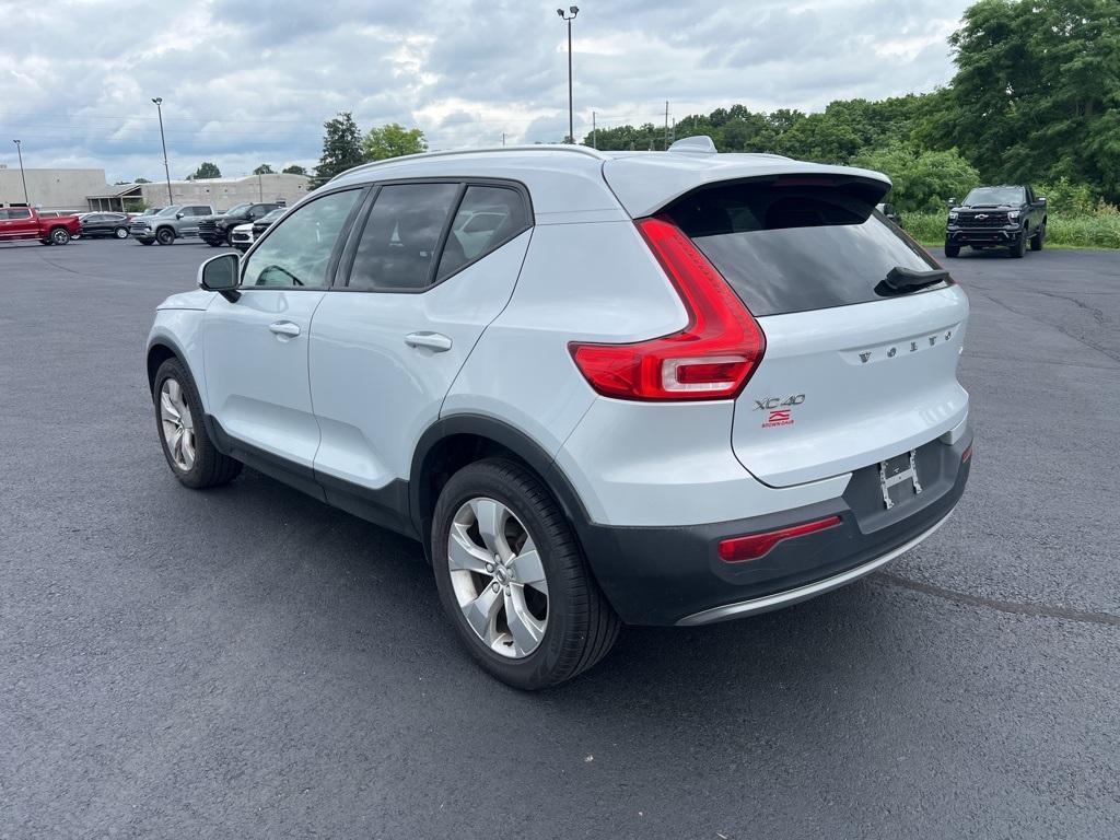 used 2021 Volvo XC40 car, priced at $21,587