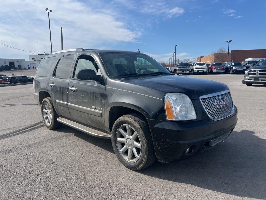 used 2013 GMC Yukon car, priced at $10,900