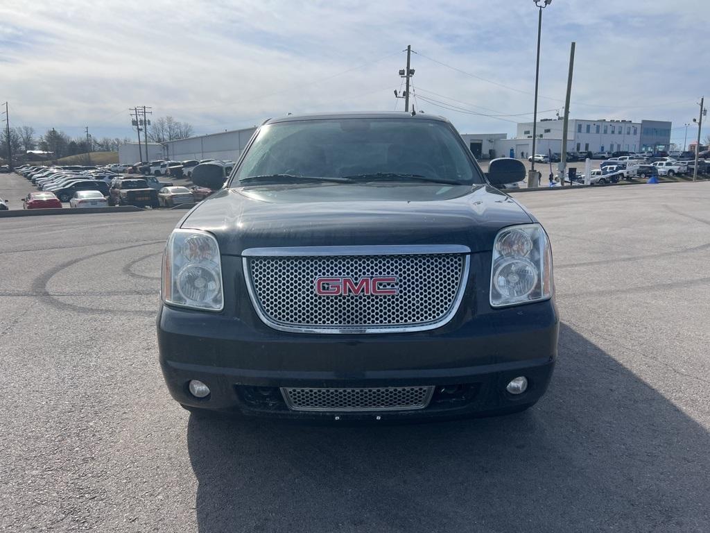 used 2013 GMC Yukon car, priced at $10,900