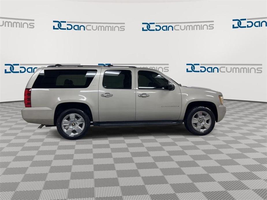 used 2007 Chevrolet Suburban car, priced at $5,500