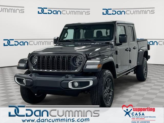 new 2024 Jeep Gladiator car, priced at $43,296