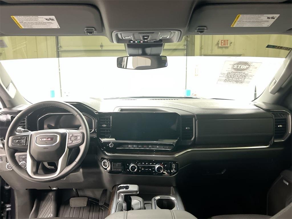 used 2025 GMC Sierra 1500 car, priced at $49,787