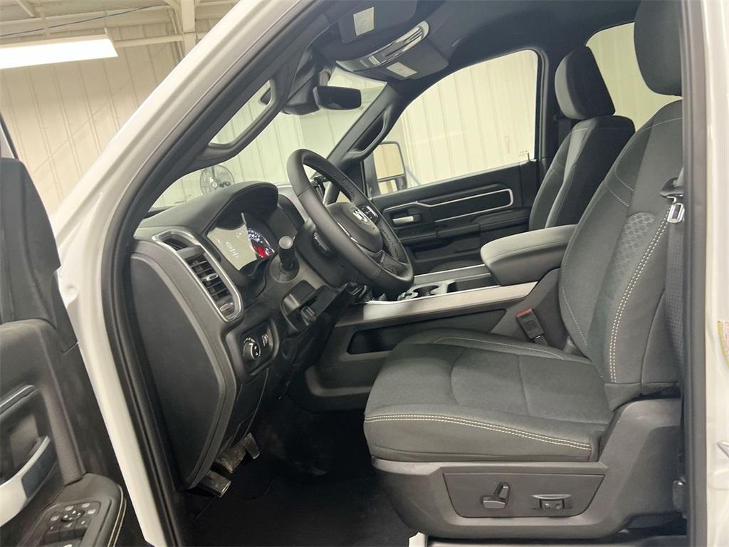 new 2025 Ram 2500 car, priced at $68,577
