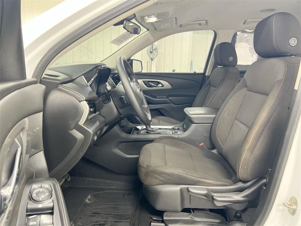 used 2020 Chevrolet Traverse car, priced at $17,487