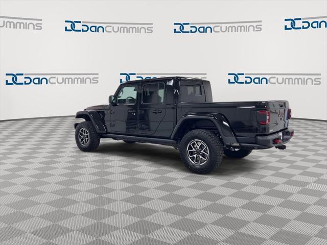 new 2024 Jeep Gladiator car, priced at $53,648