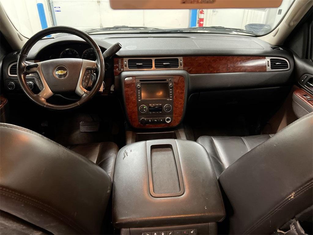 used 2011 Chevrolet Suburban car, priced at $7,900