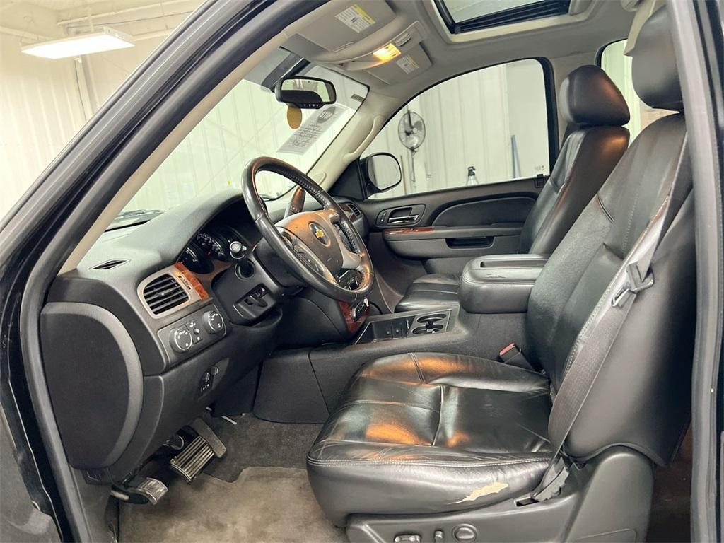 used 2011 Chevrolet Suburban car, priced at $7,900