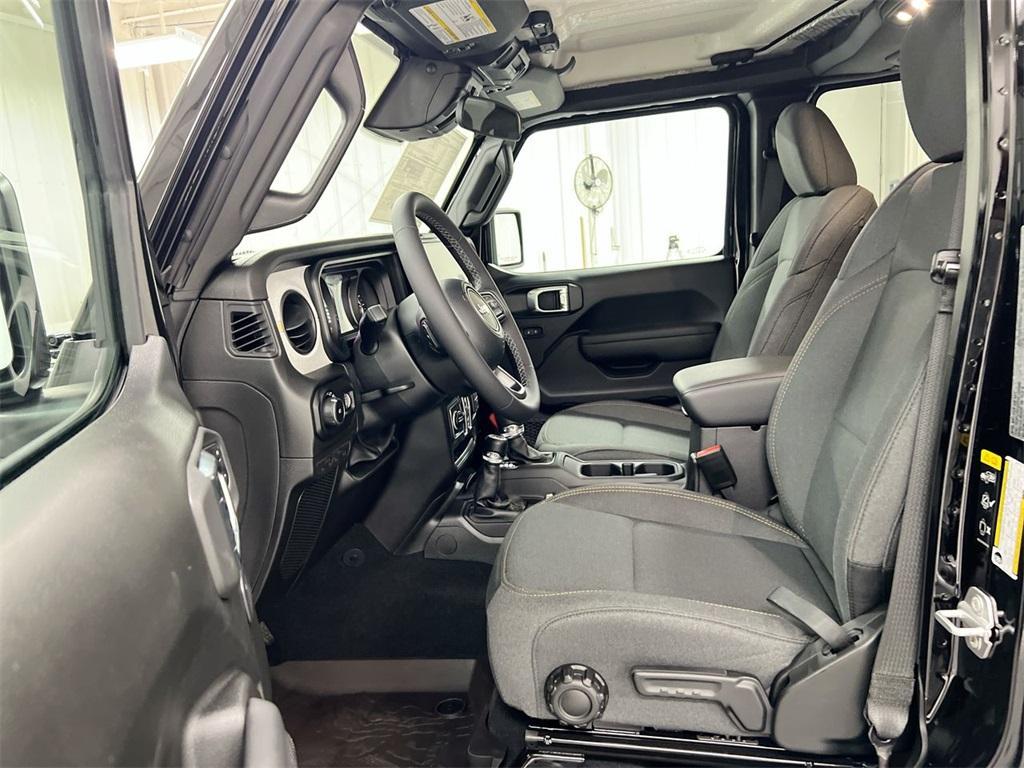 new 2026 Jeep Wrangler car, priced at $47,232