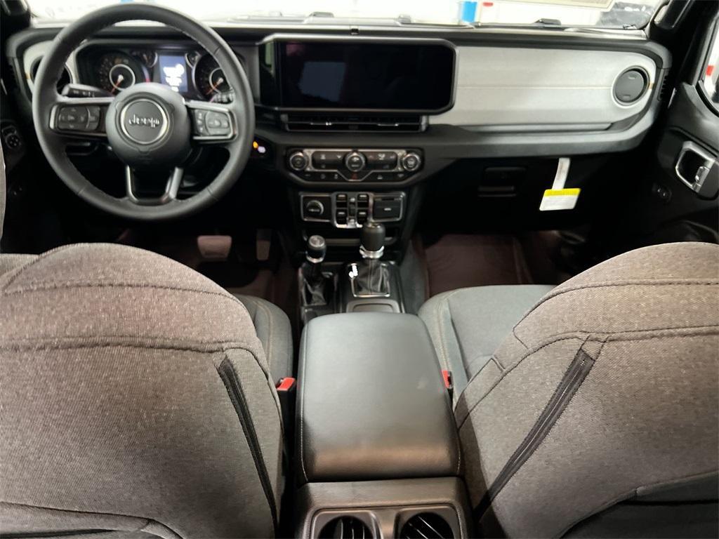 new 2026 Jeep Wrangler car, priced at $47,232